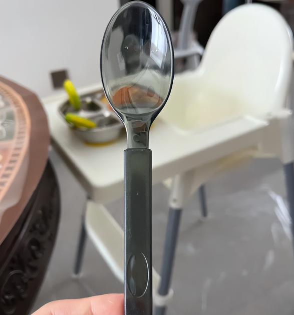 Nhìn Thấy 8 Món Này Trong Bếp Mà Rùng Mình: Trông Vô Hại Nhưng Chúng Lại Âm Thầm Bào Mòn Sức Khỏe Cả Nhà- Ảnh 7.