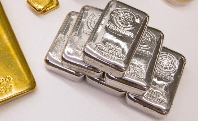 Giá bạc hơn 106 triệu đồng/kg, dân tình nháo nhào: Người mua bạc từ đầu năm đến giờ lãi bao nhiêu?- Ảnh 4.