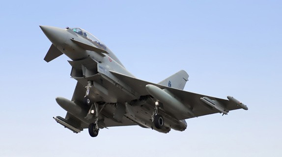 H&agrave;ng loạt ti&ecirc;m k&iacute;ch Eurofighter Typhoon đến Trung Đ&ocirc;ng sẵn s&agrave;ng tấn c&ocirc;ng Iran - Ảnh 8.