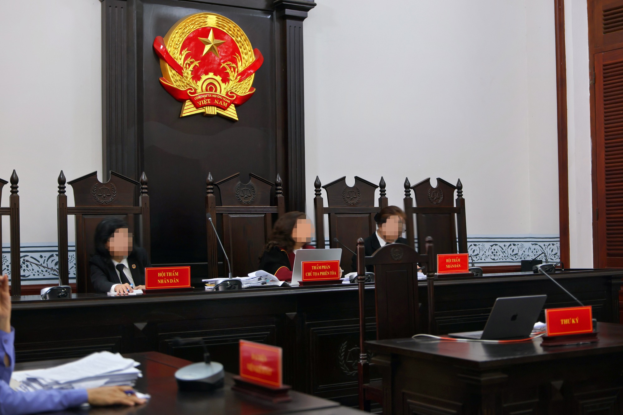 Vợ chồng cạn nghĩa trong ly h&ocirc;n: Cuộc chiến t&agrave;i sản đầy cay đắng - Ảnh 1.