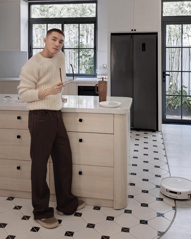 Sơn Tùng chuẩn bị cho tổ ấm mới?- Ảnh 3. Sơn Tùng chuẩn bị cho tổ ấm mới?- Ảnh 3.