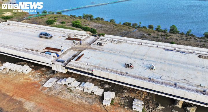 Cầu vượt biển Hải Giang 500 tỷ đồng sắp khánh thành tại Gia Lai , kết nối Quy Nhơn - Ảnh 7.