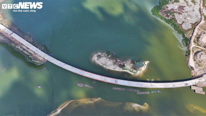 Cầu vượt biển Hải Giang 500 tỷ đồng sắp khánh thành tại Gia Lai , kết nối Quy Nhơn - Ảnh 4.