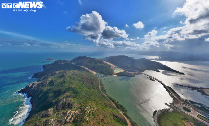 Cầu vượt biển Hải Giang 500 tỷ đồng sắp khánh thành tại Gia Lai , kết nối Quy Nhơn - Ảnh 1.