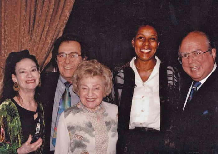 Cụ Bà Sống Thọ 114 Tuổi Nhờ 4 Thói Quen Đơn Giản: Không Phải Tập Thể Dục Hay Ăn Kiêng Khắt Khe Cov Pearl With Her Kids And Spouses 2005 180116 1769302423986 1769302424248134913355