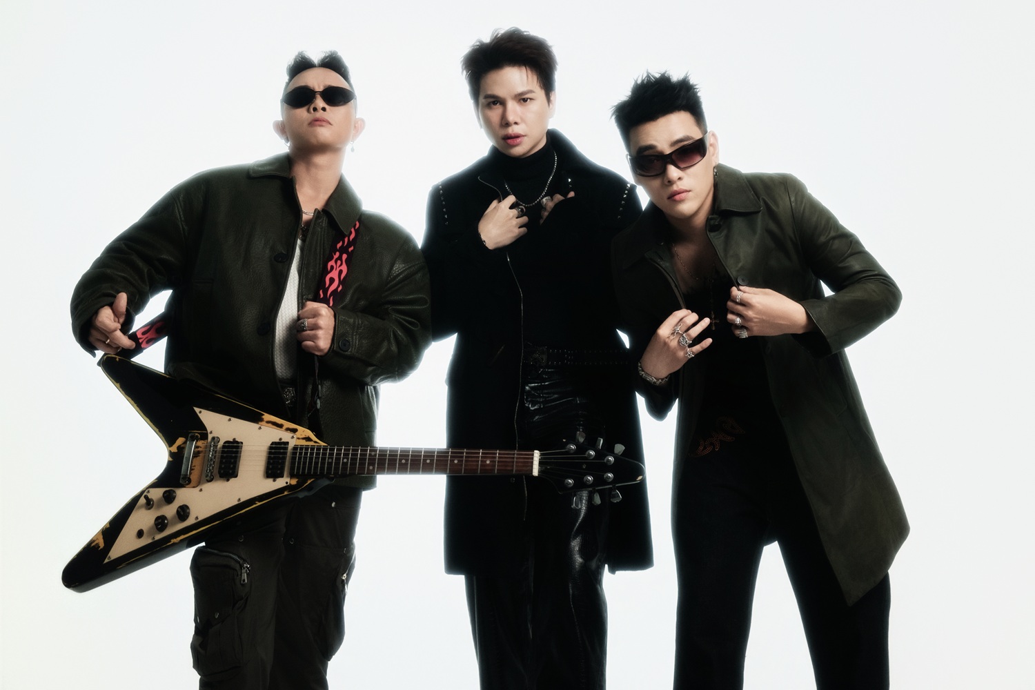 Nh&oacute;m nhạc FBBOIZ t&aacute;i hợp sau 15 năm- Ảnh 1.