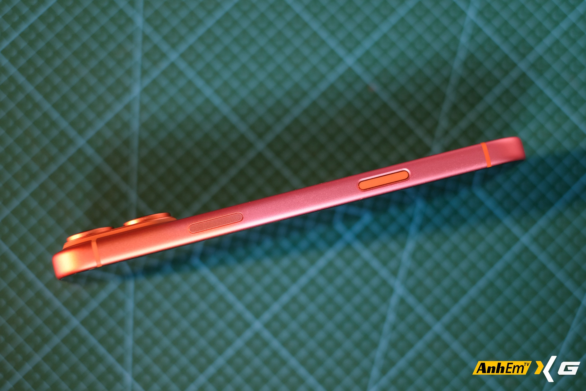 IPhone 17 Pro Max đổi màu cam sang hồng xuất hiện tại Việt Nam , sự thật bất ngờ - Ảnh 5.