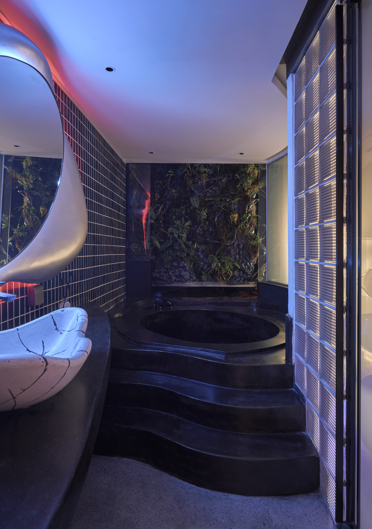 Những ng&ocirc;i nh&agrave; độc lạ: như t&agrave;ng h&igrave;nh, như kh&ocirc;ng gian vũ trụ- Ảnh 19.