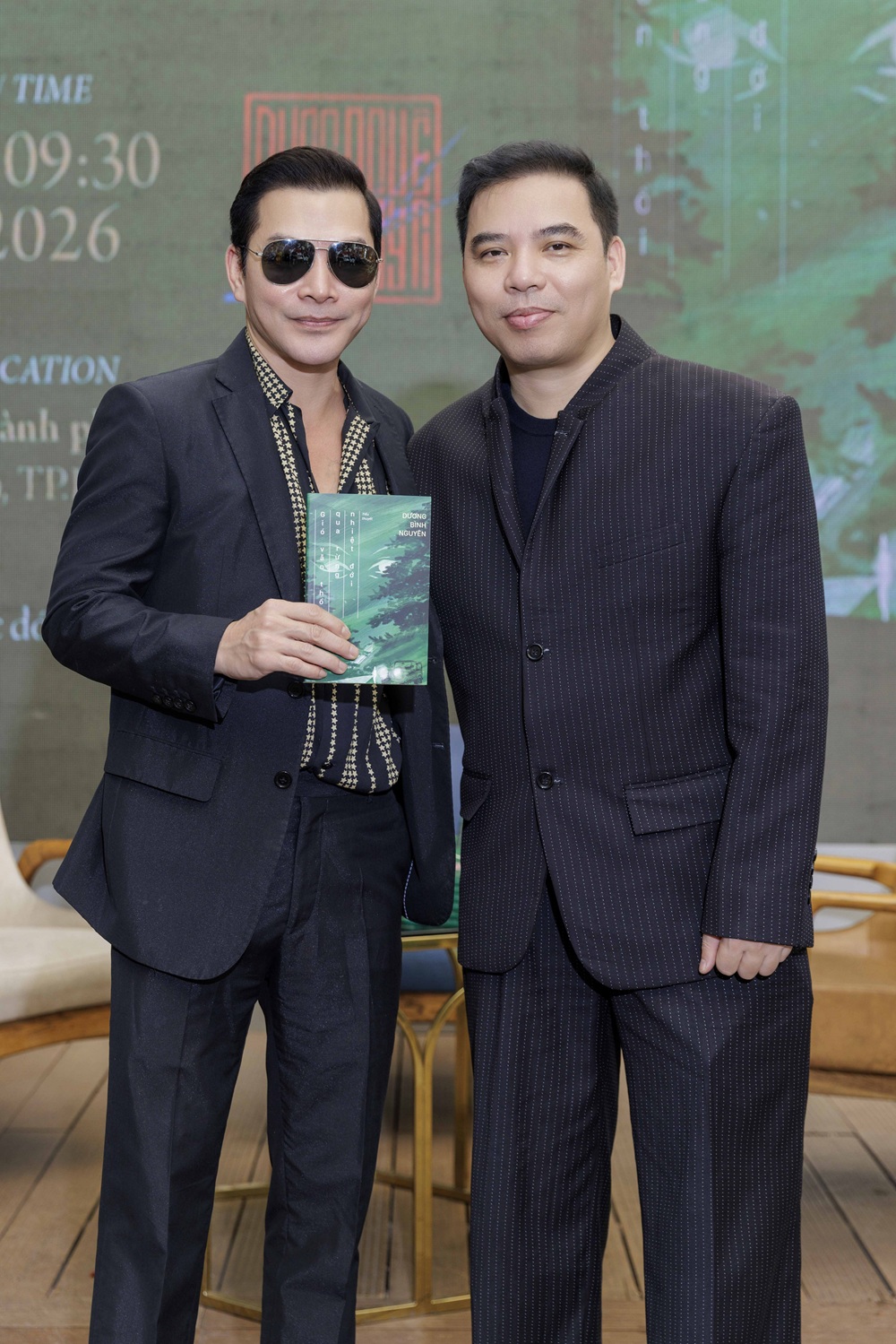 Tăng Thanh Hà, Trần Bảo Sơn và dàn sao Việt dự sự kiện ra mắt sách- Ảnh 1.