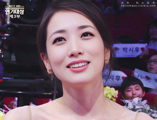 “Công chúa nổi tiếng” đẹp tới nỗi được toàn dân bao dung, nhan sắc tuổi 44 gây nhiều tiếc nuối- Ảnh 18.