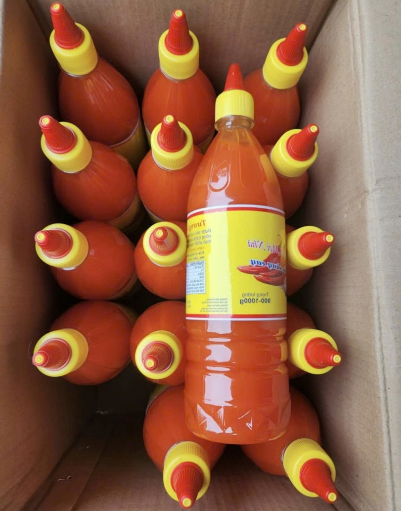 Khởi tố Gi&aacute;m đốc c&ocirc;ng ty sản xuất h&agrave;ng giả tương ớt v&agrave; nước chấm tại Ph&uacute; Thọ - Ảnh 4.