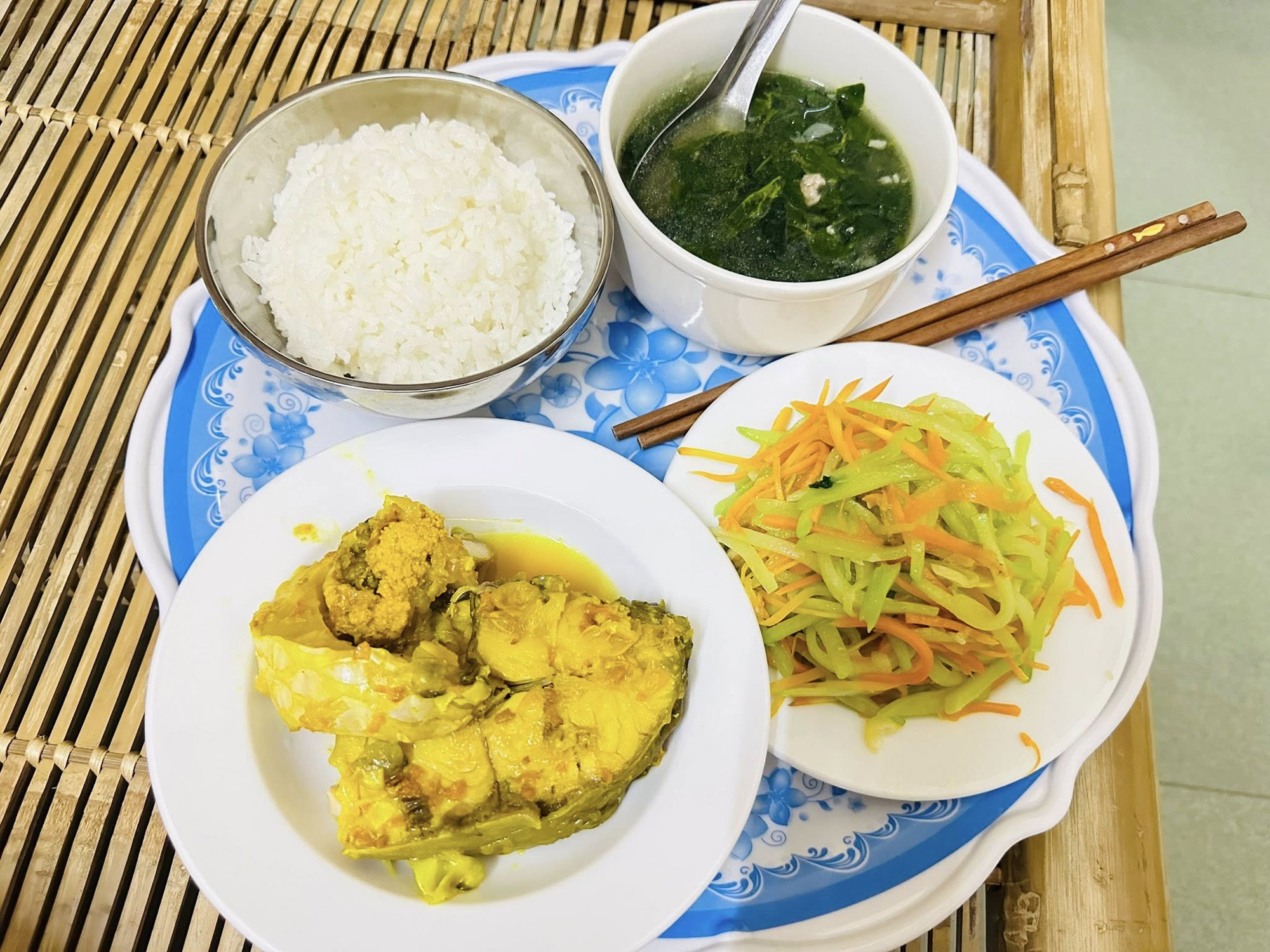 Thực đơn cơm cữ giúp mẹ bỉm hút đều 2 lít sữa mỗi ngày: Những mâm cơm giản dị nhưng "đỉnh cao" dinh dưỡng của mẹ Hà Tĩnh- Ảnh 6.