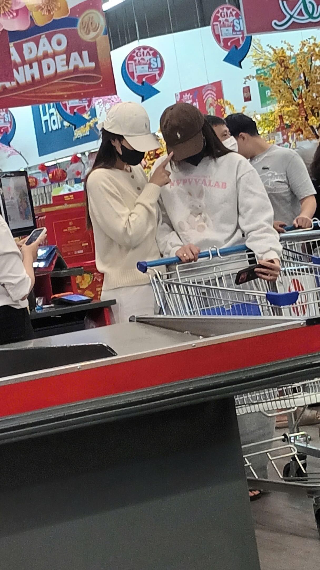 - Ảnh 3. - Ảnh 3.