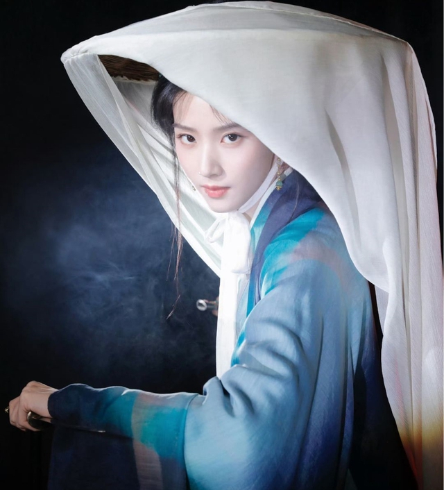 Quá nể phim Trung Quốc chưa chiếu đã có độ hot tăng 1253%, nam chính đẹp đến mức 18.000 người xếp hàng để gặp mặt- Ảnh 6.