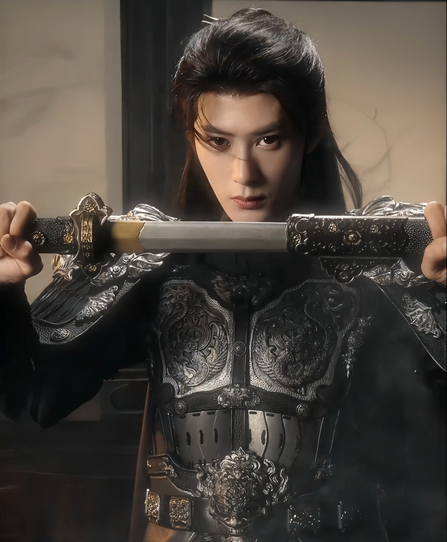 Quá nể phim Trung Quốc chưa chiếu đã có độ hot tăng 1253%, nam chính đẹp đến mức 18.000 người xếp hàng để gặp mặt- Ảnh 4.