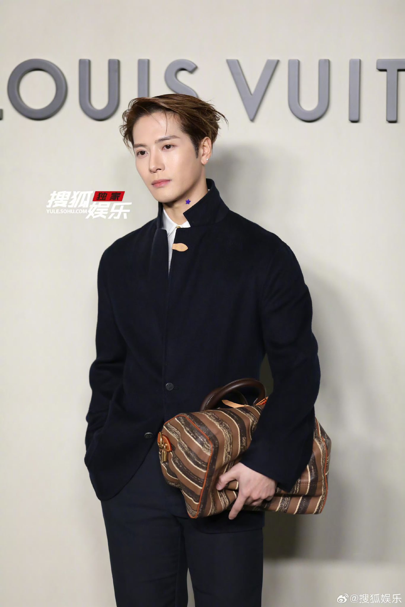 Sự hết thời của một sao hạng A: Ra nhạc chìm nghỉm, concert bị điều tra- Ảnh 3. Sự hết thời của một sao hạng A: Ra nhạc chìm nghỉm, concert bị điều tra- Ảnh 3.