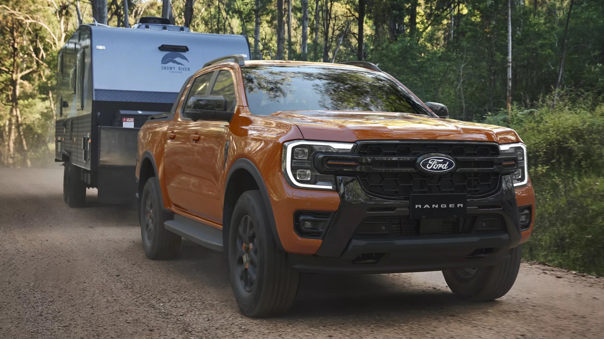 Ford Ranger lạ xuất hiện tại Việt Nam: Dễ là bản facelift 2026 vừa ra mắt, động cơ vẫn là một ẩn số - Ảnh 7.