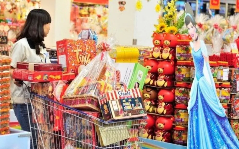 Mới cưới 4 tháng đã phải lo Tết nhà chồng, còn là trưởng họ, dâu mới hốt hốt hoảng hoảng lo lắng ngày đêm- Ảnh 1.