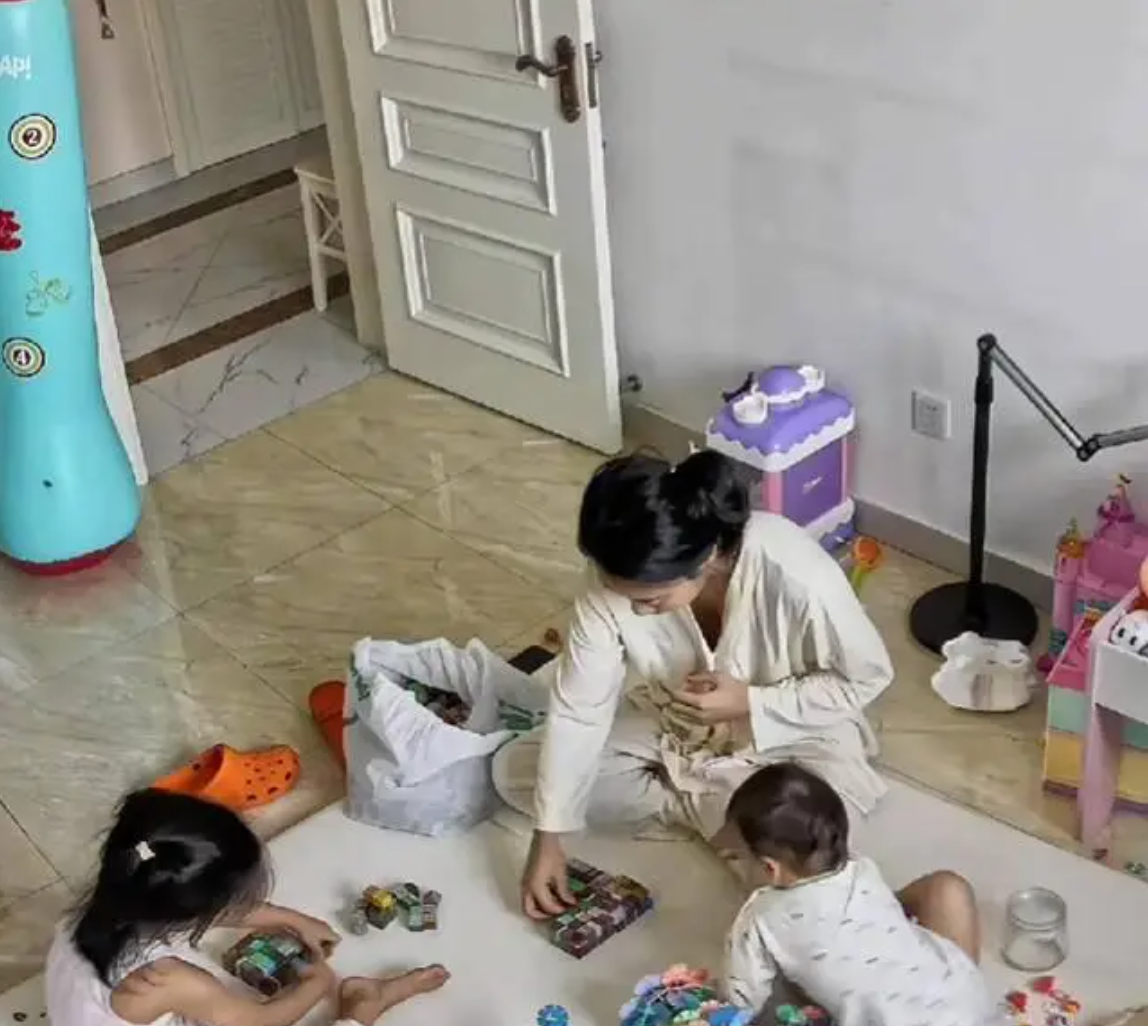 Con d&acirc;u gọi đồ ăn ngo&agrave;i bị mẹ chồng mắng "v&ocirc; gi&aacute;o dục" nhưng d&acirc;n mạng lại b&ugrave;ng nổ v&igrave; h&agrave;nh động của cậu con trai mới chỉ hơn 1 tuổi - Ảnh 6.