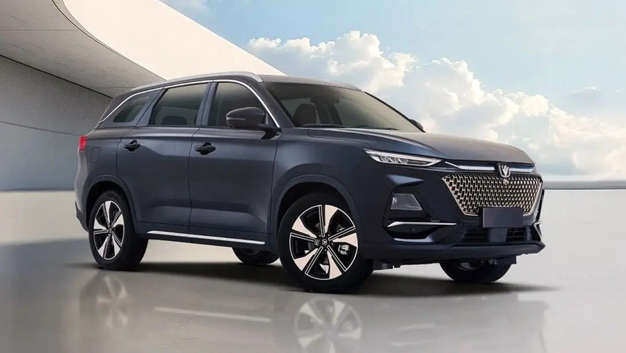 Suv Trung Quốc Changan Cs75 Plus Lập Kỷ Lục Guinness Với Cú Nhảy Dài Trên Băng - Ảnh 1.