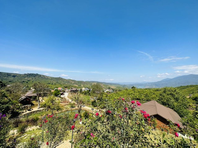 Cận cảnh biệt phủ 10.000m2, đẹp như resort ở Lâm Đồng của nam nghệ sĩ đình đám- Ảnh 13.