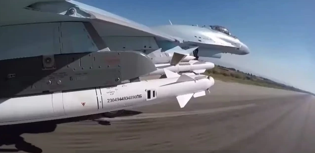 Mỹ ph&aacute;t hiện 'vấn đề nghi&ecirc;m trọng' đối với ti&ecirc;m k&iacute;ch Su-35 - Ảnh 2.