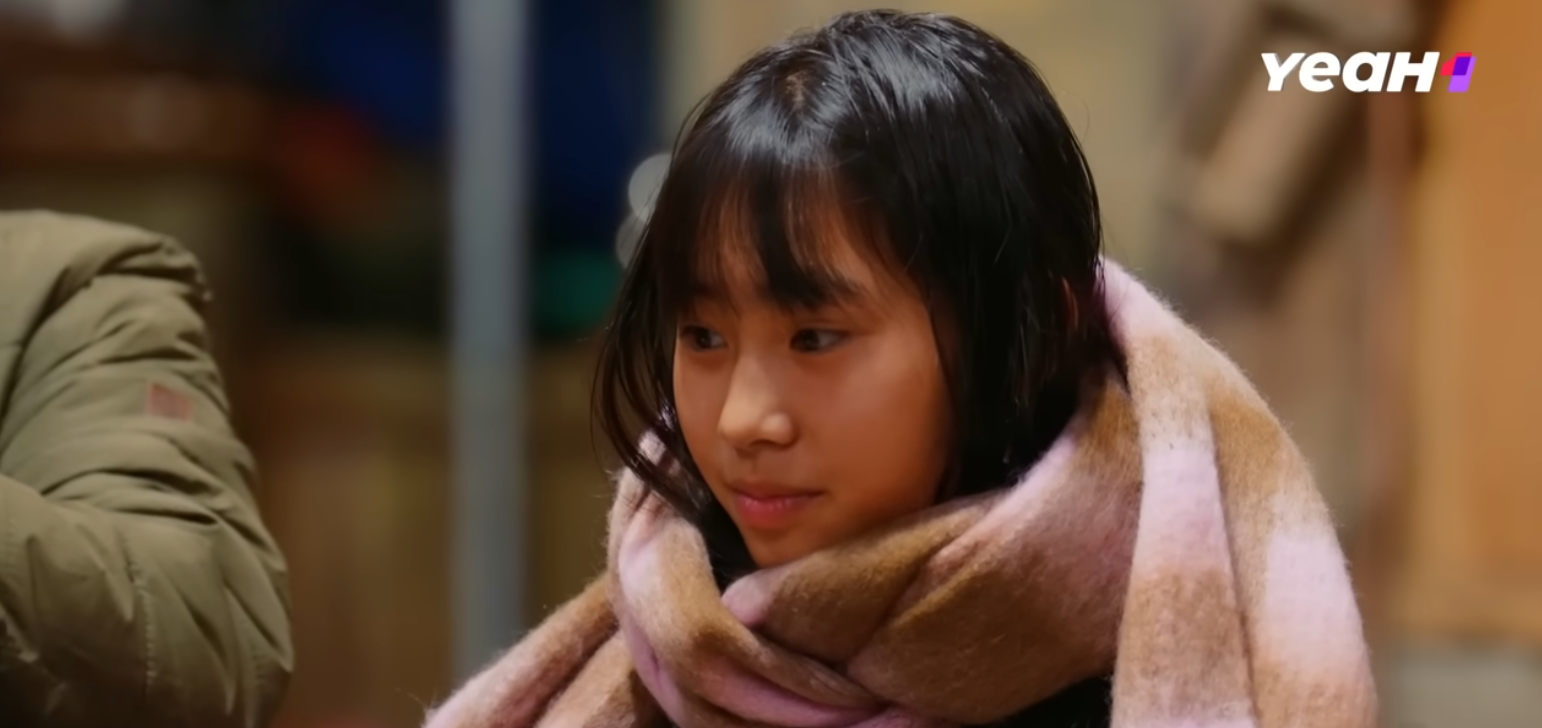 Bé Thư - con gái chị Thông: Khoảnh khắc "tuyệt đối điện ảnh" của cô bé Bản Liền, chiếm trọn spotlight Gia đình Haha- Ảnh 7.