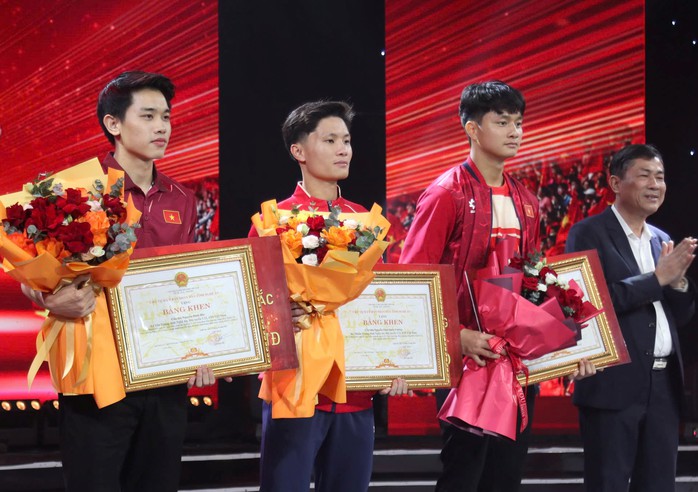 "Đình Bắc - Văn Bình - Quốc Cường” nói gì về hình mẫu bạn gái - Ảnh 4.