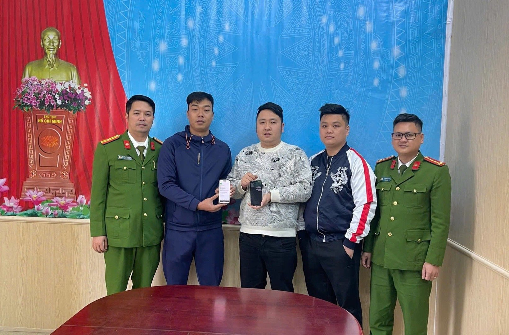 Chủ tài khoản Techcombank 1994 nhận 400 triệu đồng chuyển khoản nhầm từ người Trung Quốc - Ảnh 2.