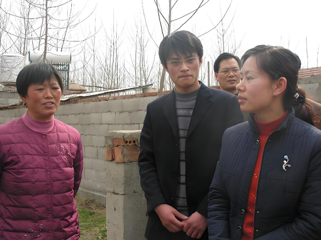 Ly hôn đã 5 năm, cả nhà chồng cũ đột nhiên kéo đến đòi hỏi một chuyện khiến tôi ngã ngửa- Ảnh 1.