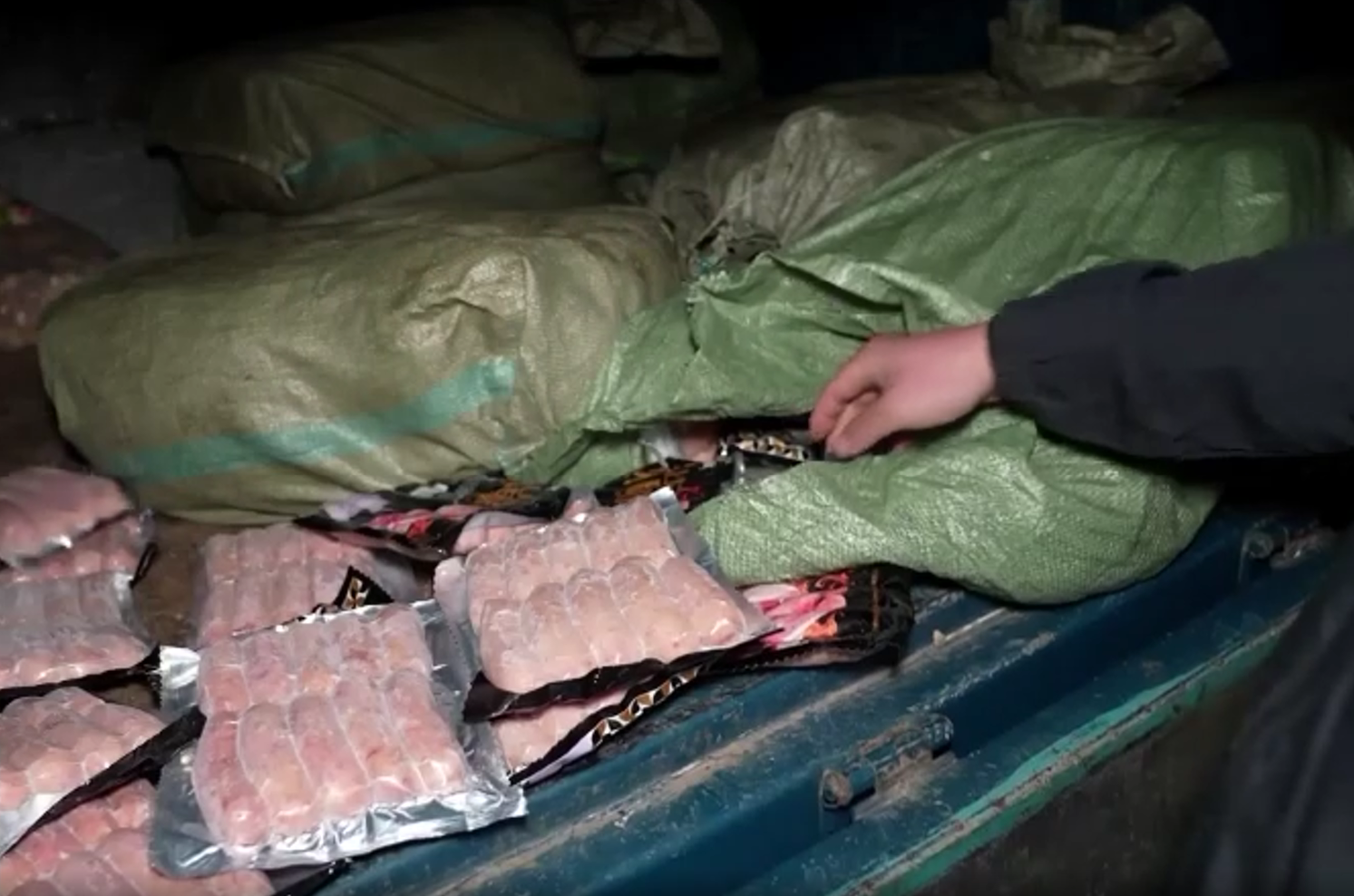 Lợi nhuận "khủng" phía sau đường dây lạp xưởng nướng đá nhập lậu bán vỉa hè- Ảnh 8.