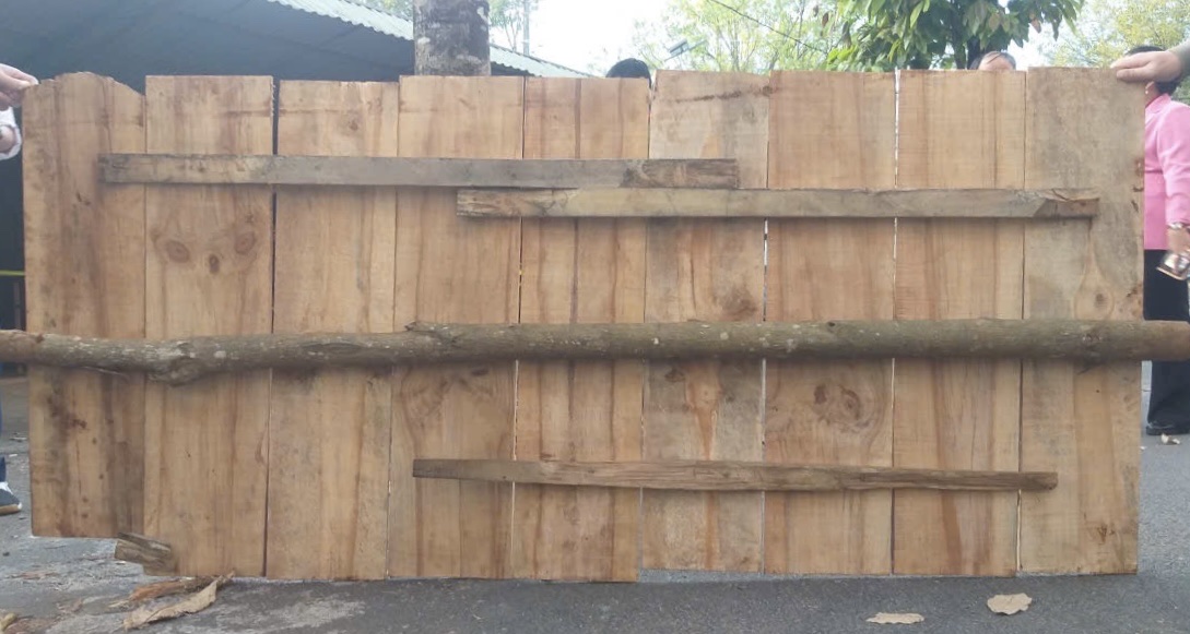 Vụ cướp ng&acirc;n h&agrave;ng Gia Lai: Xe m&aacute;y của 2 t&ecirc;n cướp bị ph&aacute;t hiện ch&ocirc;n v&ugrave;i - Ảnh 3.