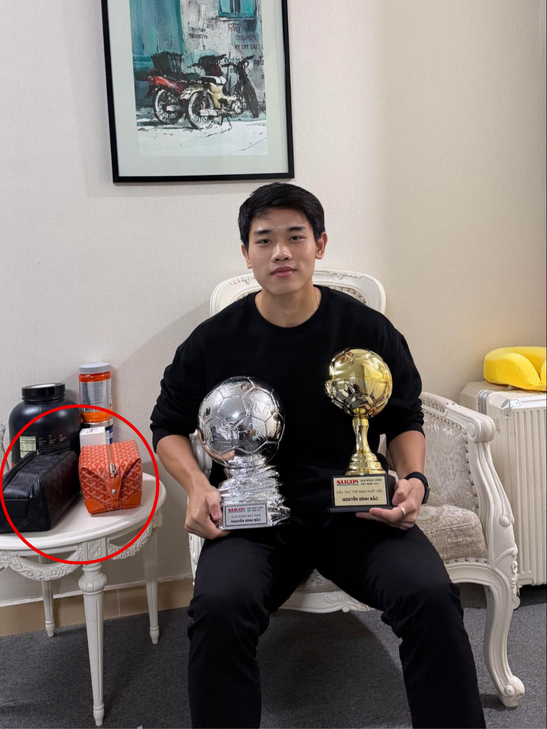 Lối chơi đồ hiệu của Đình Bắc- Ảnh 1. Lối chơi đồ hiệu của Đình Bắc- Ảnh 1.