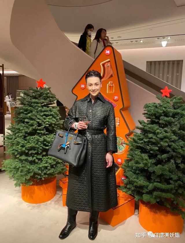 Phát hiện 1 KOL 3 triệu fans hay khoe túi hiệu "biến mất": Hóa ra đã trốn thuế hơn 28 tỷ đồng, bị "cấm vĩnh viễn"- Ảnh 4.