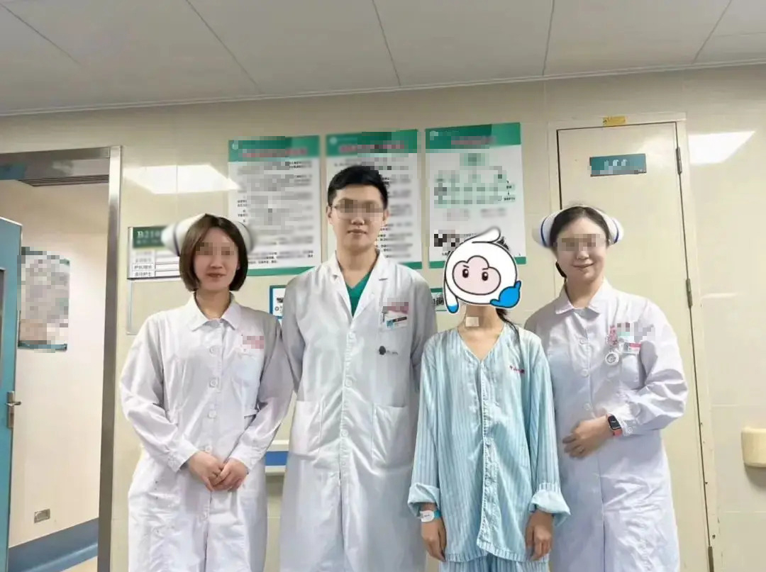 Học sinh lớp 7 bị ung thư dạ d&agrave;y v&igrave; m&ecirc; m&oacute;n rau "chua chua, gi&ograve;n gi&ograve;n" rất quen tr&ecirc;n m&acirc;m cơm Việt - Ảnh 1.