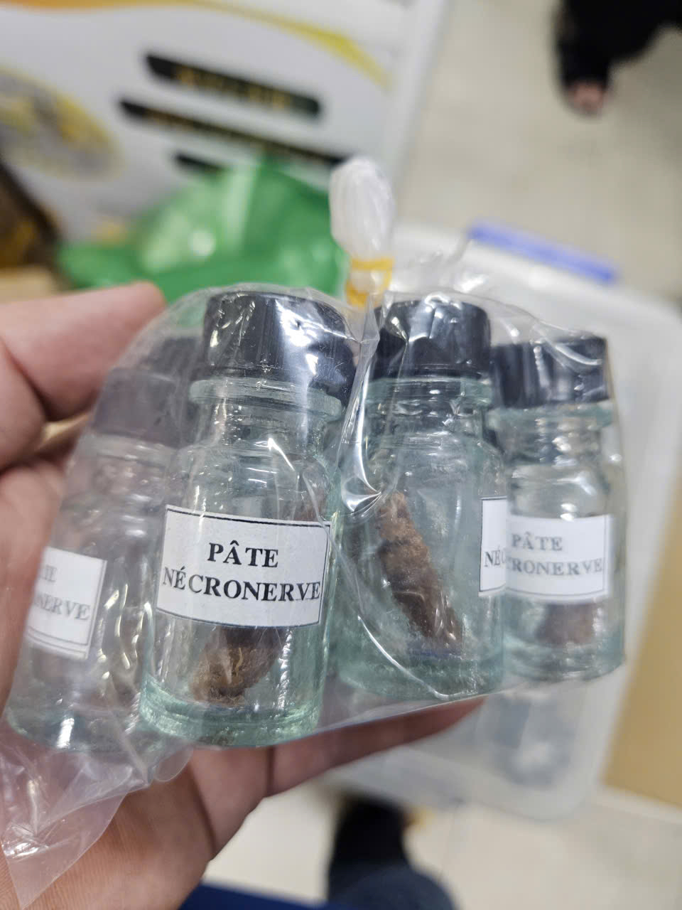 Rùng Mình Đường Dây &Quot;Hô Biến&Quot; Thạch Tín Gây Ung Thư Thành Thuốc Diệt Tủy Răng Ở Tp.hcm, Đã Bán Hơn 3.000 Sản Phẩm Cho Loạt Cơ Sở Nha Khoa 61993189919890675452902944468266728571500534N 1769586470367 17695864706501735109085