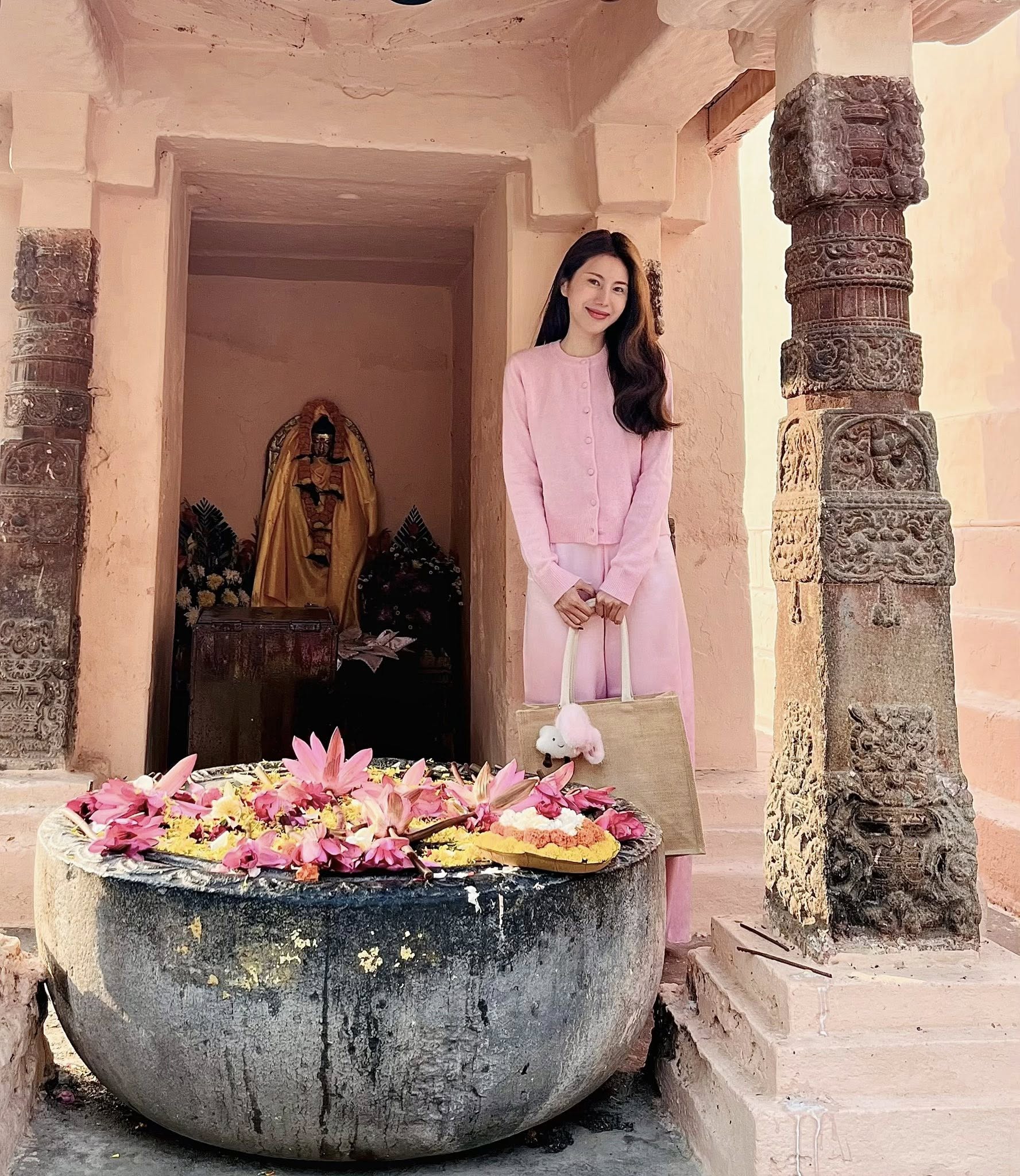 Ca sĩ Thủy Tiên sống hướng Phật sau ồn ào- Ảnh 2.