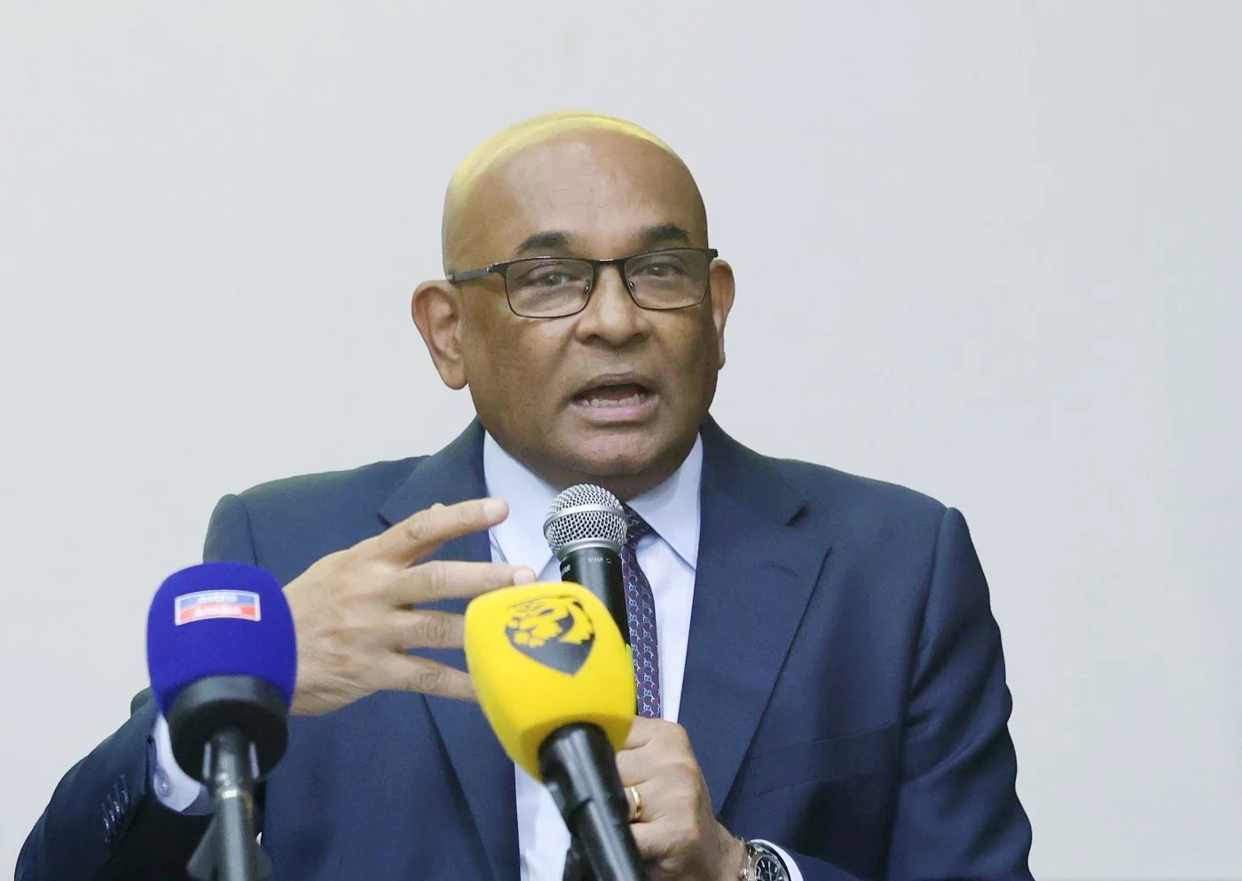 Sếp bóng đá châu Á "dội gáo nước lạnh", tuyển Malaysia nhận tin dữ trước ngày đấu Việt Nam? - Ảnh 1. Sếp bóng đá châu Á "dội gáo nước lạnh", tuyển Malaysia nhận tin dữ trước ngày đấu Việt Nam? - Ảnh 1.