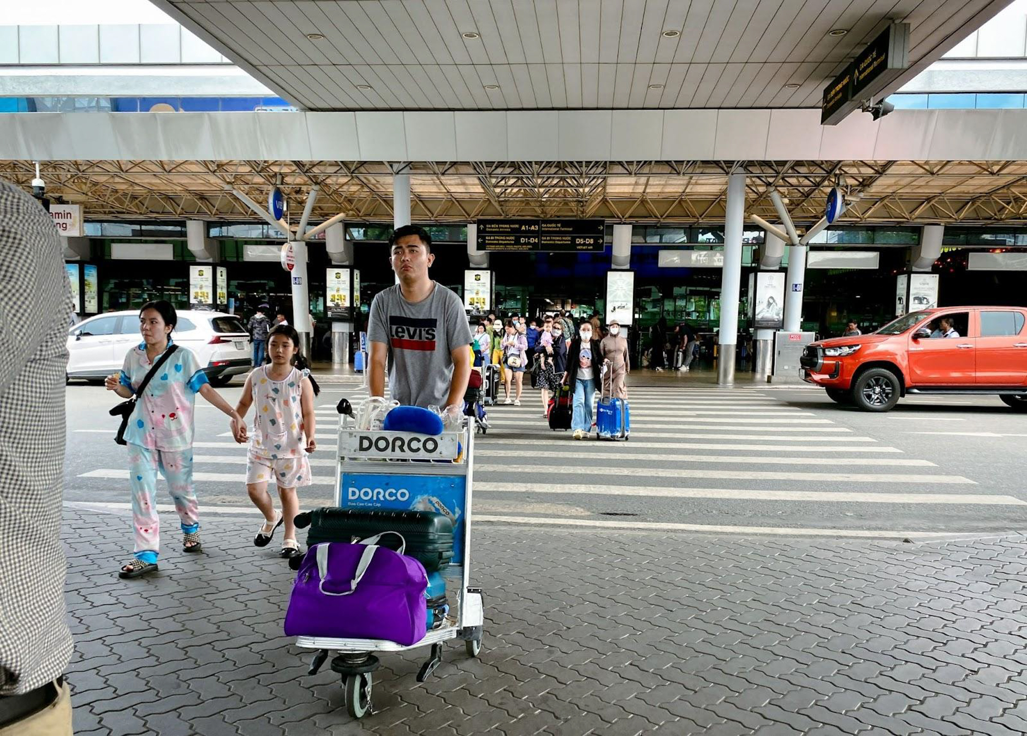 So găng sân bay Long Thành với Tân Sơn Nhất, ga Thủ Thiêm và ga Sài Gòn: Tân binh' cửa ngõ bứt phá ngoạn mục - Ảnh 6.