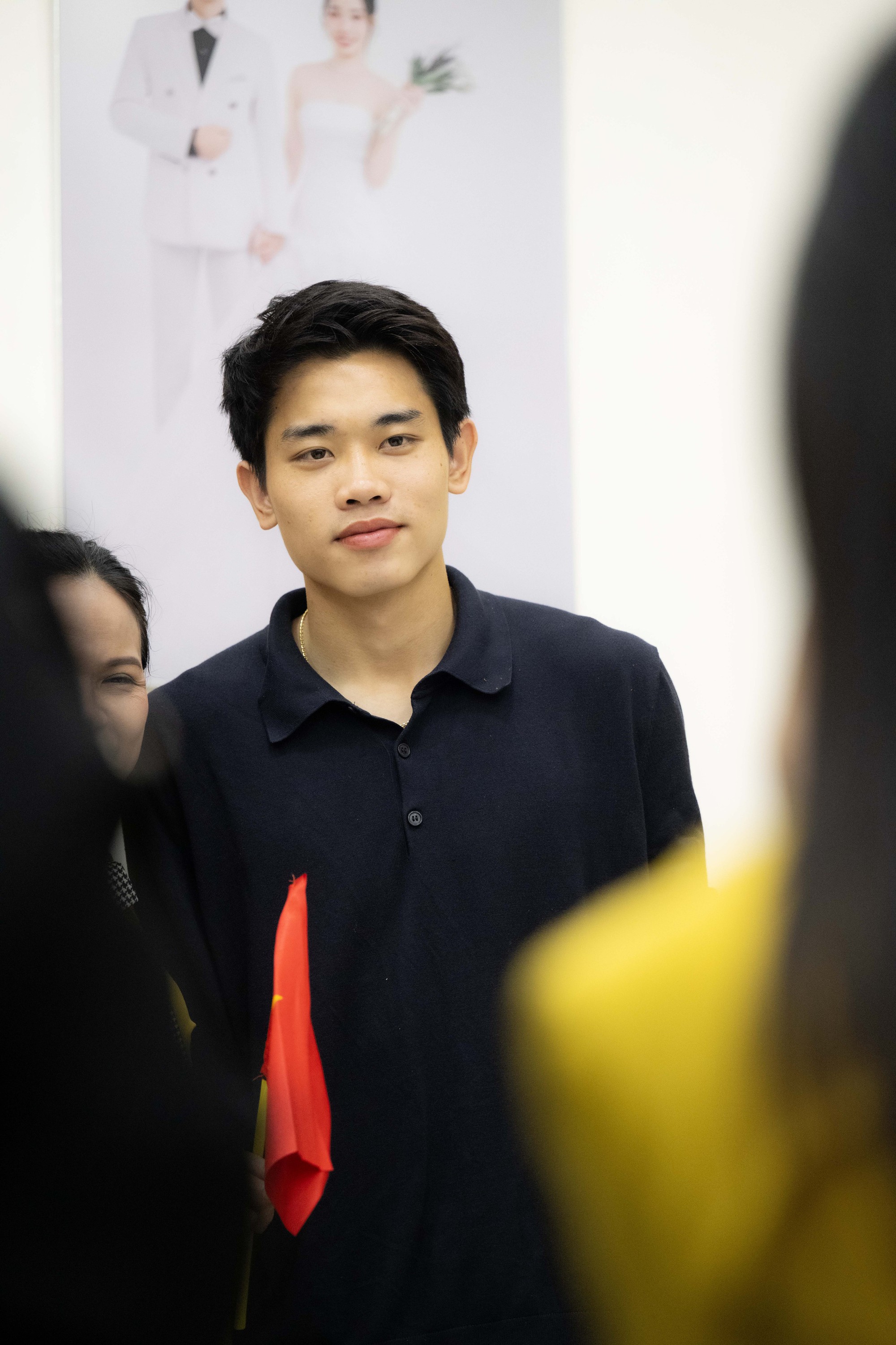 Đình Bắc gây sốt với visual sáng bừng: Trên sân là "vua phá lưới", về làng mở tiệc là hotboy vạn người mê - Ảnh 4. Đình Bắc gây sốt với visual sáng bừng: Trên sân là "vua phá lưới", về làng mở tiệc là hotboy vạn người mê - Ảnh 4.