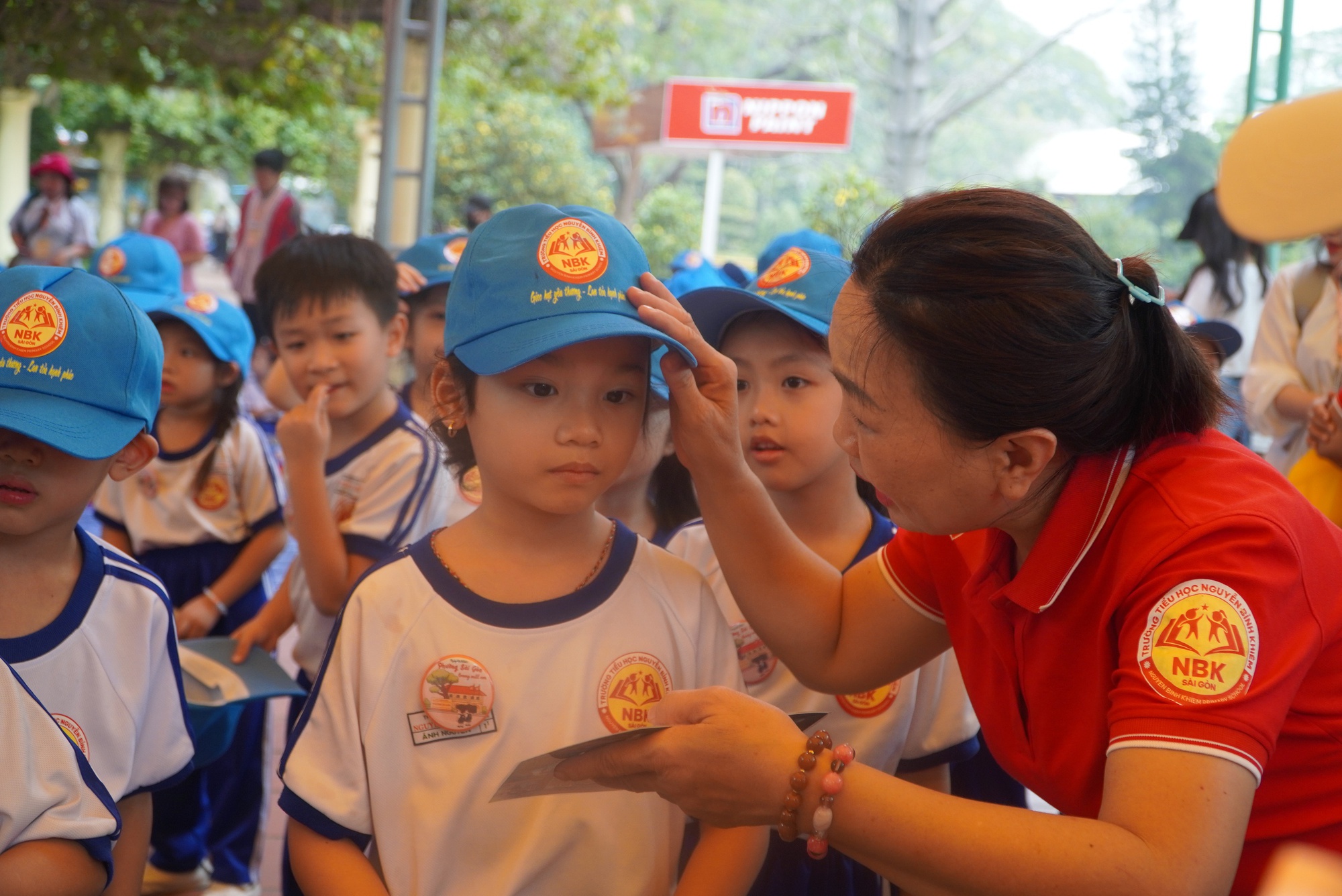 Chỉ đạo quan trọng của Sở GD-ĐT TPHCM liên quan chương trình và bộ sách giáo khoa thống nhất - Ảnh 1.