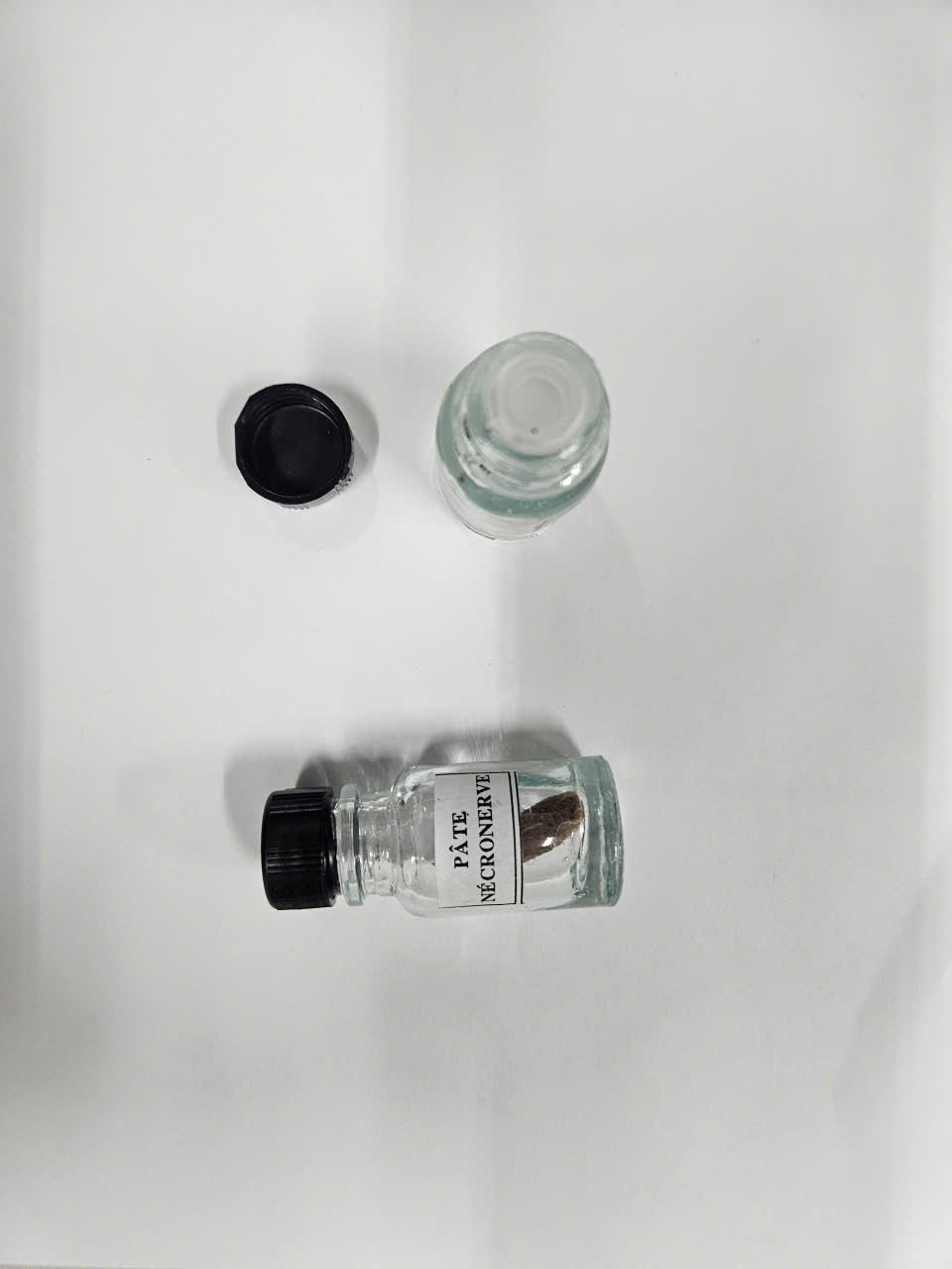 Công an TPHCM 3 người bán chất kịch độc cho các phòng nha khoa - Ảnh 5.