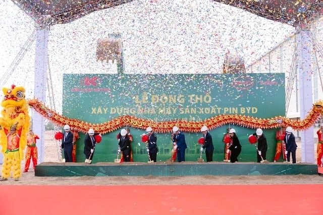 Kim Long Motor bắt tay BYD, xây nhà máy pin 130 triệu USD tại Huế - Ảnh 1.