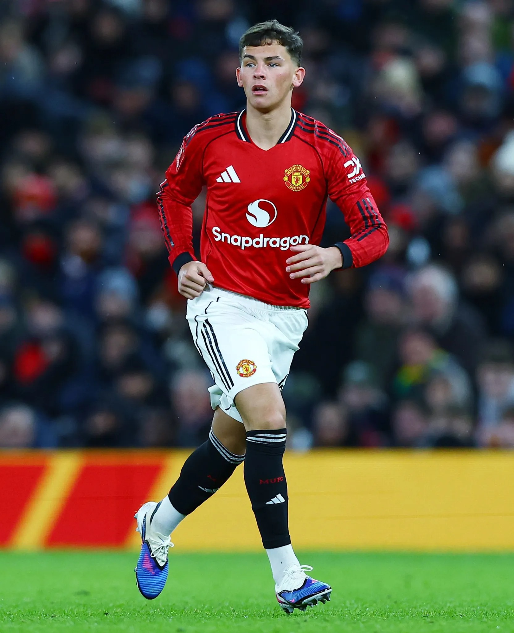 “Gãy gánh” đúng lúc thăng hoa, Man Utd sẽ làm sao? - Ảnh 5.