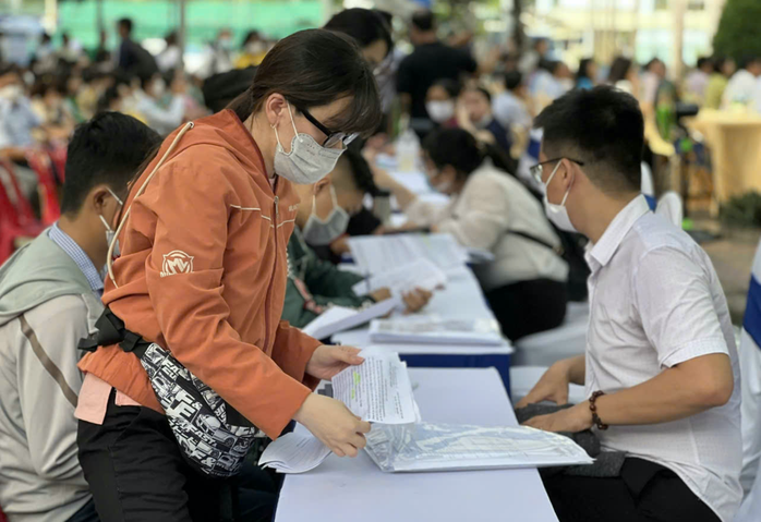 Lao động biết tiếng Trung được săn đón, thu nhập cao hơn đến 40% - Ảnh 1. Lao động biết tiếng Trung được săn đón, thu nhập cao hơn đến 40% - Ảnh 1.