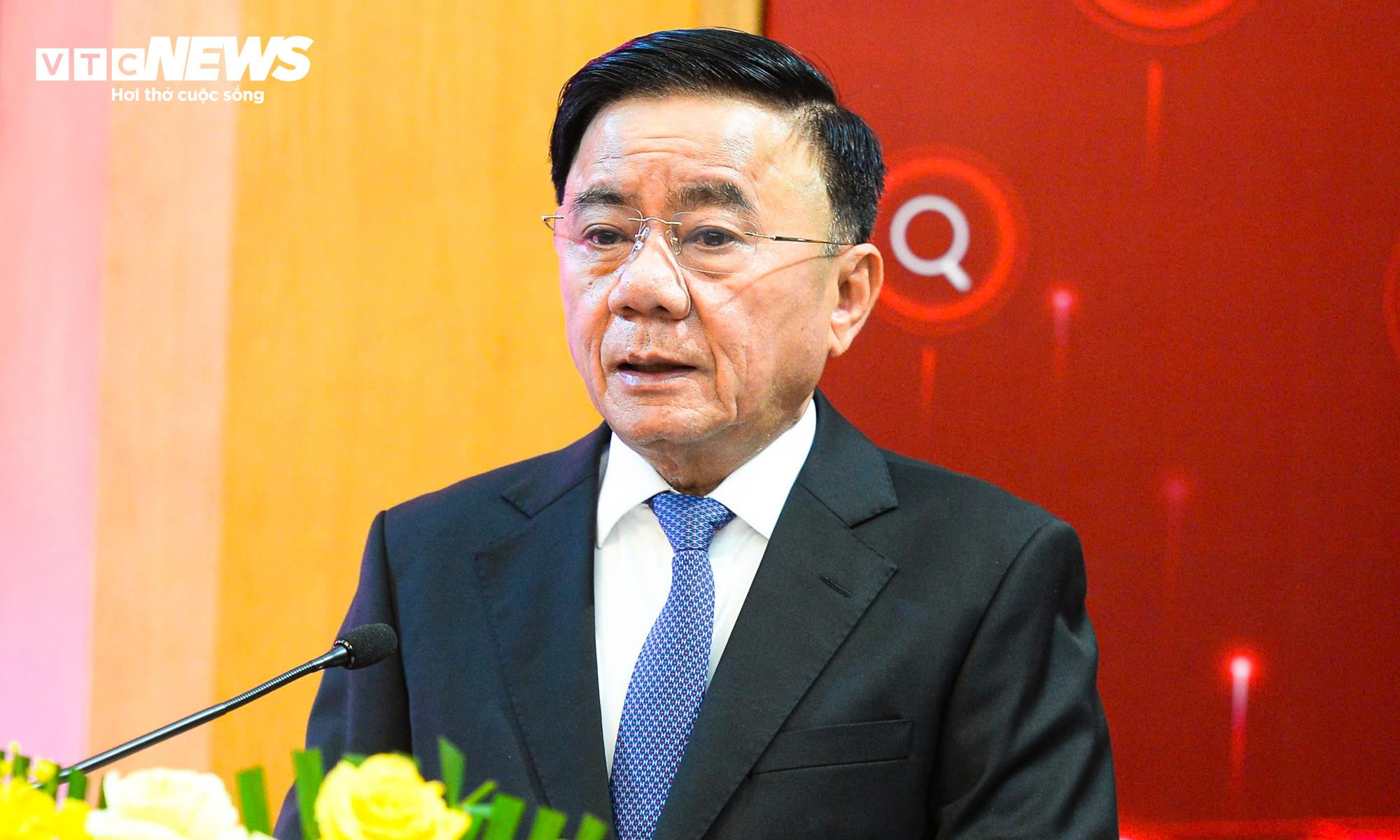 Ban Bí thư yêu cầu xử lý tài khoản ảo và xác thực danh tính người dùng mạng xã hội - Ảnh 1.