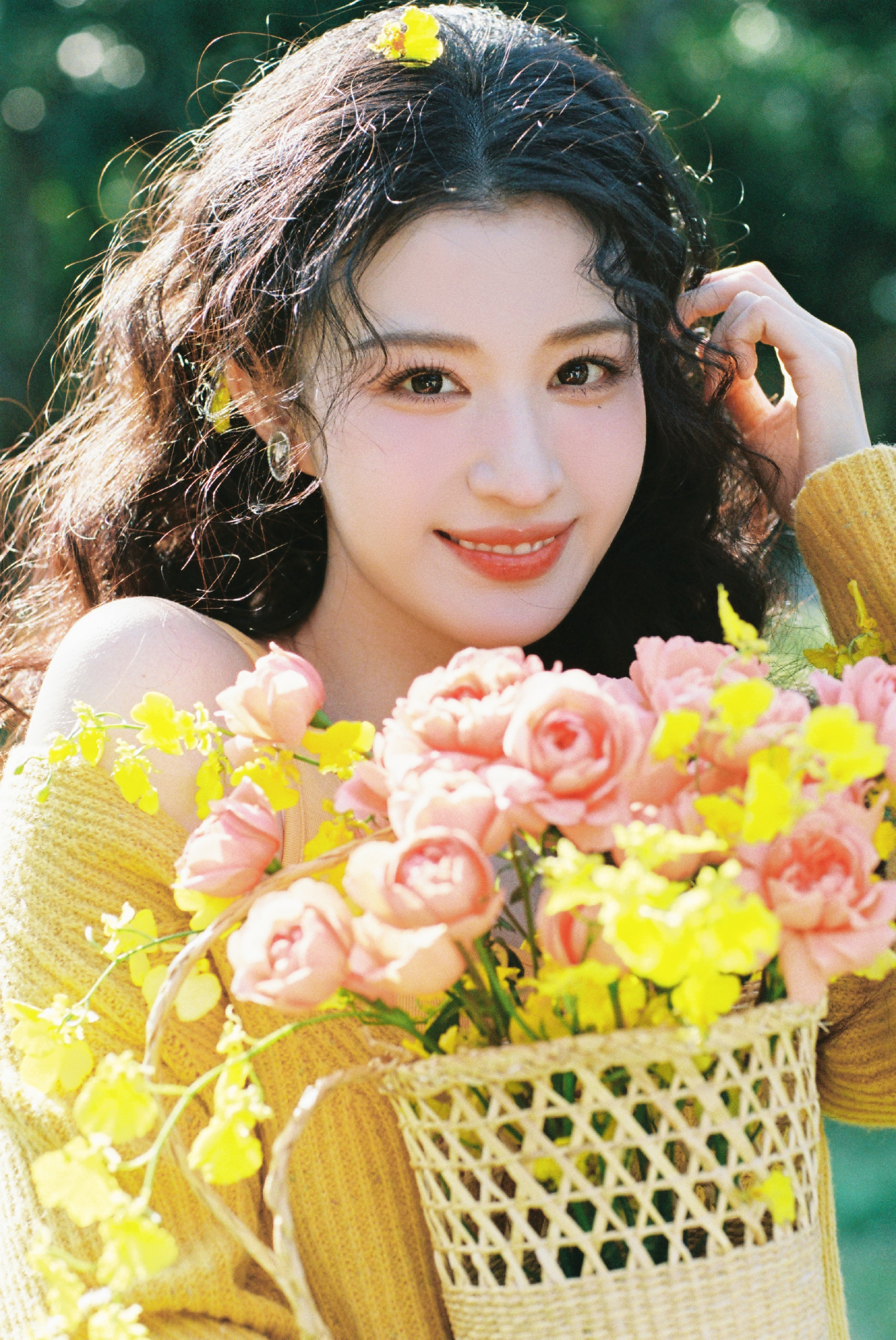 Danh sách Đỏ Đen chấn động Cbiz: Tiêu Chiến - Bạch Lộc top đầu, cả loạt sao bại lộ 1.001 phốt thái độ lồi lõm- Ảnh 9.