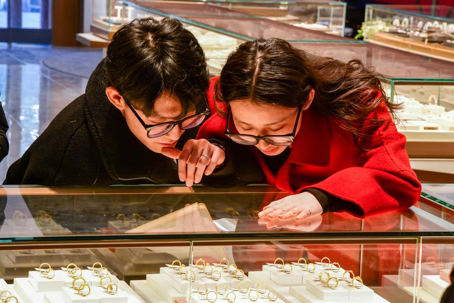 Vụ tranh chấp vay v&agrave;ng tại Trung Quốc: B&aacute;n v&agrave;ng vay 500 triệu , đ&ograve;i 1,1 tỷ - Ảnh 2.