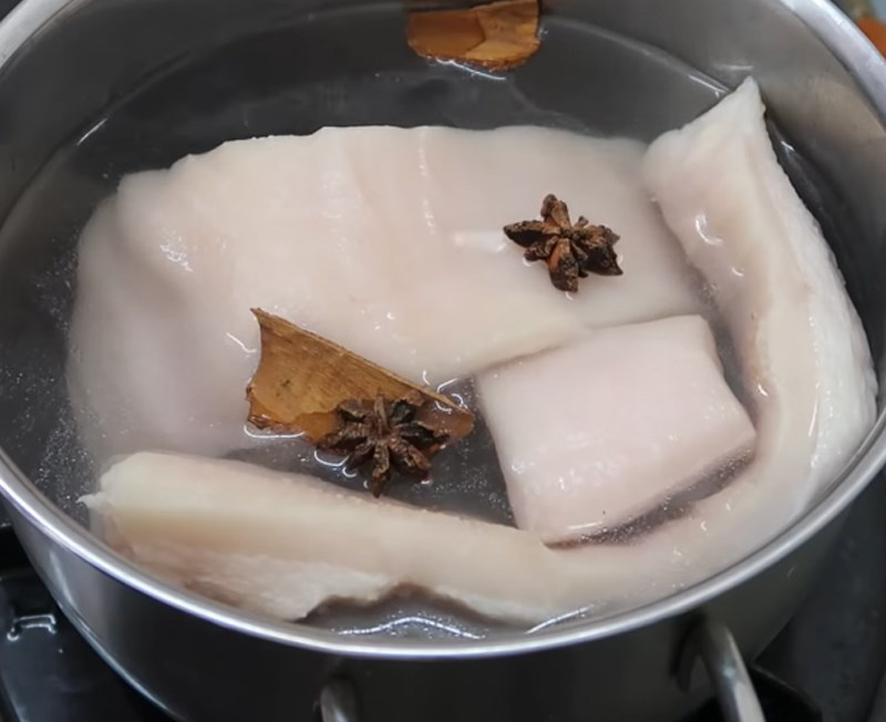 4 loại "bột" màu trắng ăn nhiều PHÁ HOẠI mạch máu nhanh hơn cả thịt mỡ, toàn món "vạn người mê" - Ảnh 1. 4 loại "bột" màu trắng ăn nhiều PHÁ HOẠI mạch máu nhanh hơn cả thịt mỡ, toàn món "vạn người mê" - Ảnh 1.