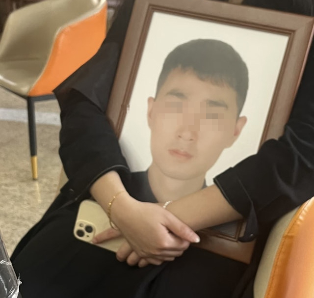 Nam Lập Trình Viên Đột Ngột Tử Vong Ở Tuổi 32, Bác Sĩ Nhìn Lịch Làm Việc Hoảng Hốt: Tim Bằng Thép Cũng Không Chịu Nổi!- Ảnh 1. Nam Lập Trình Viên Đột Ngột Tử Vong Ở Tuổi 32, Bác Sĩ Nhìn Lịch Làm Việc Hoảng Hốt: Tim Bằng Thép Cũng Không Chịu Nổi!- Ảnh 1.